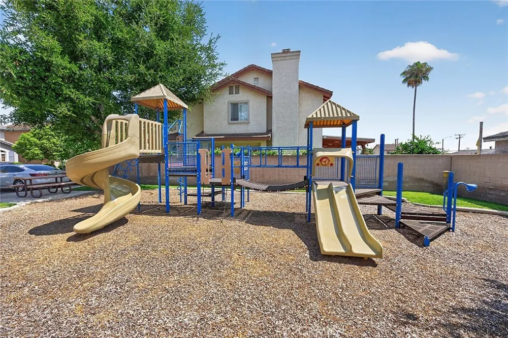 1223 Heritage Covina, CA 91724