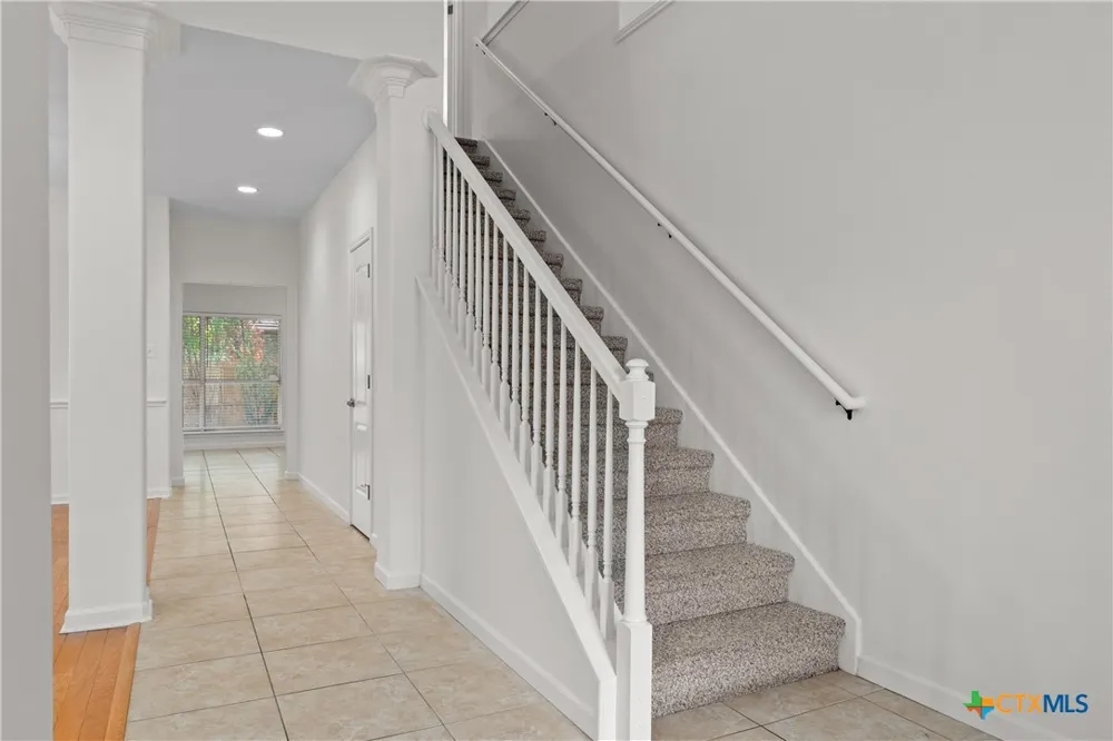 17 Nikita Drive San Antonio, TX 78248