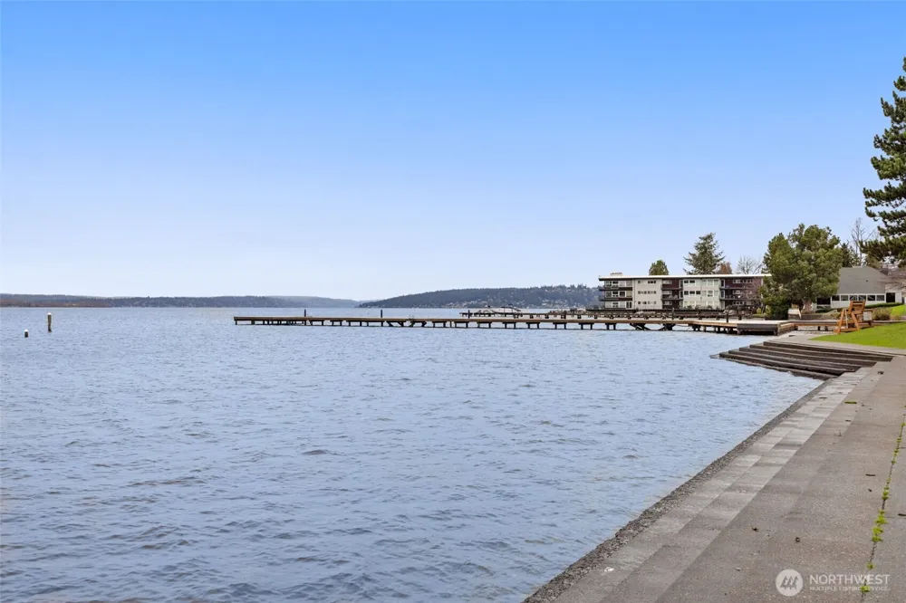 10612 NE 54th Lane Kirkland, WA 98033