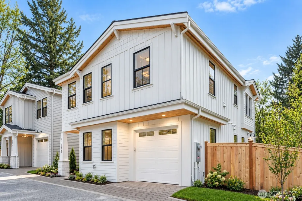 10612 NE 54th Lane Kirkland, WA 98033