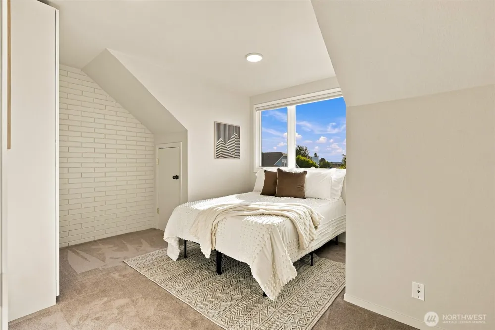 502 3rd Avenue Edmonds, WA 98020