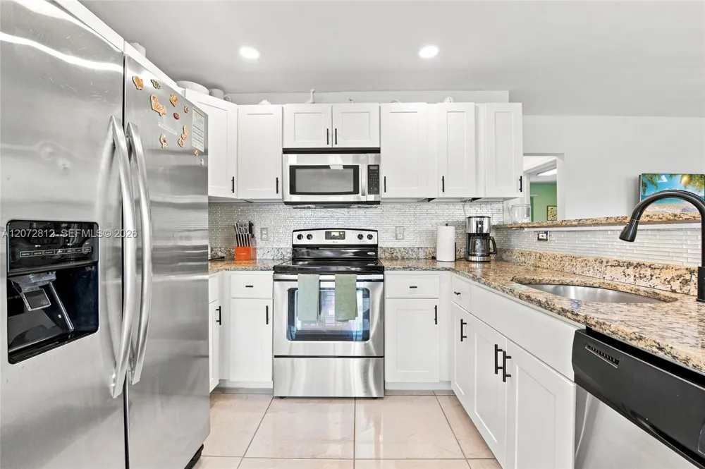2616 NE 6th Ave Wilton Manors, FL 33334