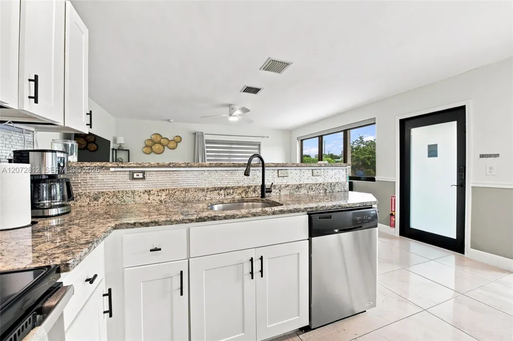 2616 NE 6th Ave Wilton Manors, FL 33334