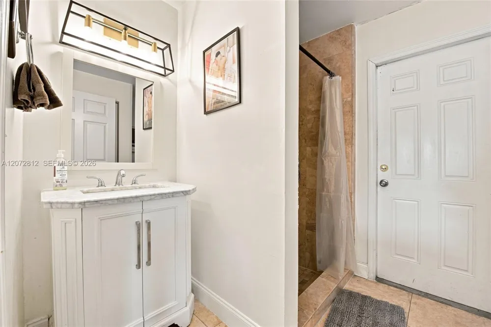 2616 NE 6th Ave Wilton Manors, FL 33334