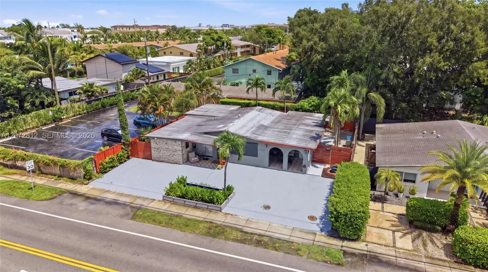 2616 NE 6th Ave Wilton Manors, FL 33334