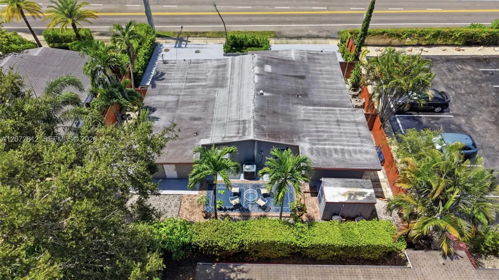2616 NE 6th Ave Wilton Manors, FL 33334