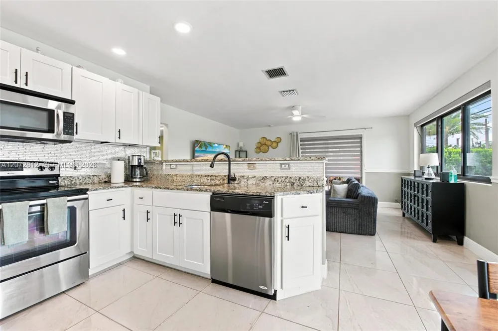 2616 NE 6th Ave Wilton Manors, FL 33334
