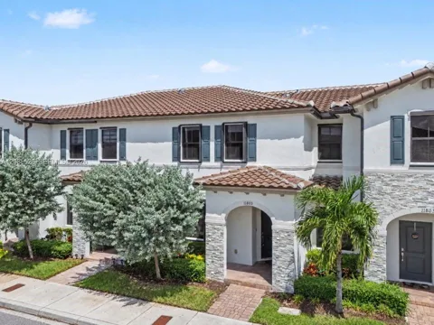 11805 SW 245th Ter