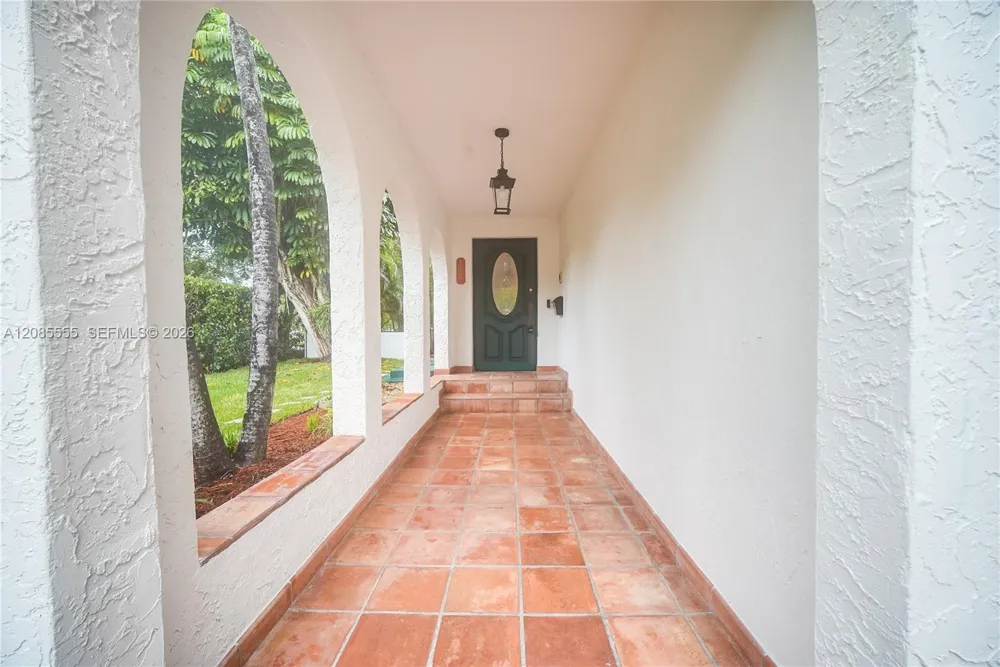 1114 Columbus Blvd Coral Gables, FL 33134