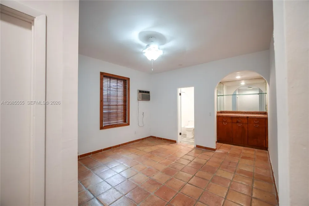 1114 Columbus Blvd Coral Gables, FL 33134