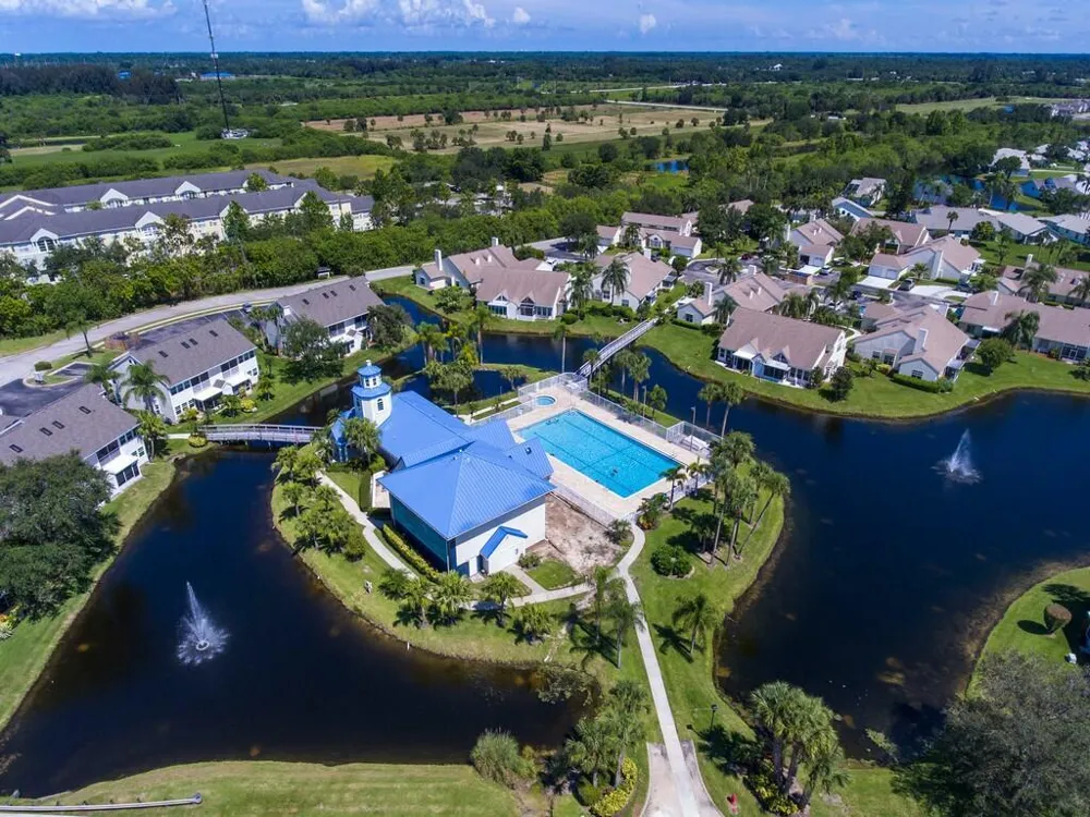 1901 Westminster Circle Vero Beach, FL 32966