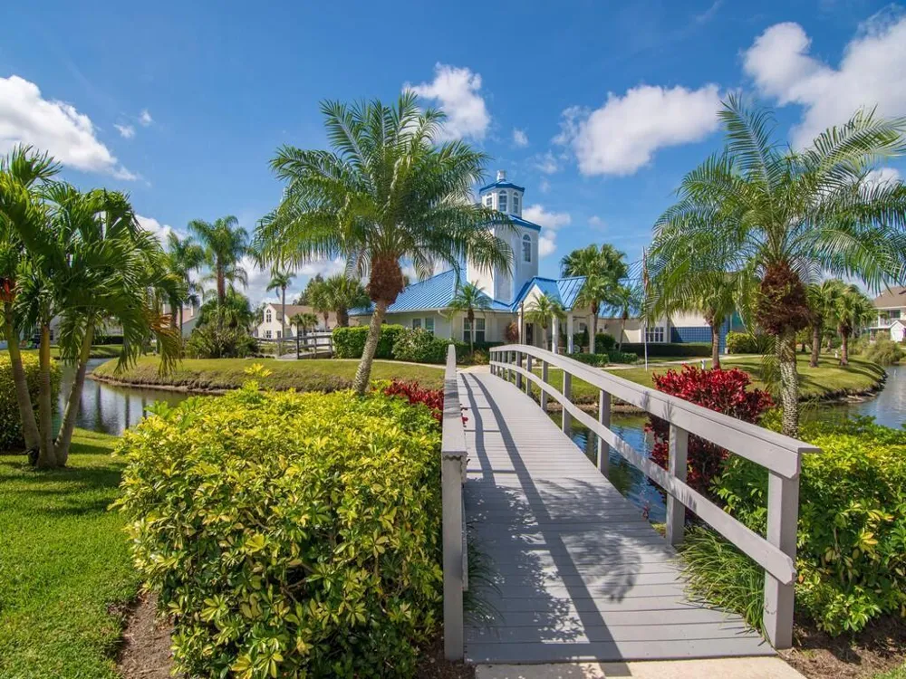 1901 Westminster Circle Vero Beach, FL 32966