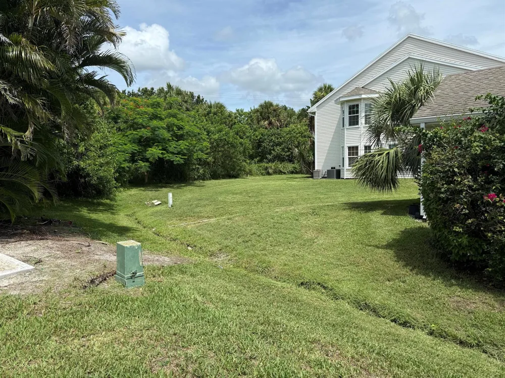 1901 Westminster Circle Vero Beach, FL 32966