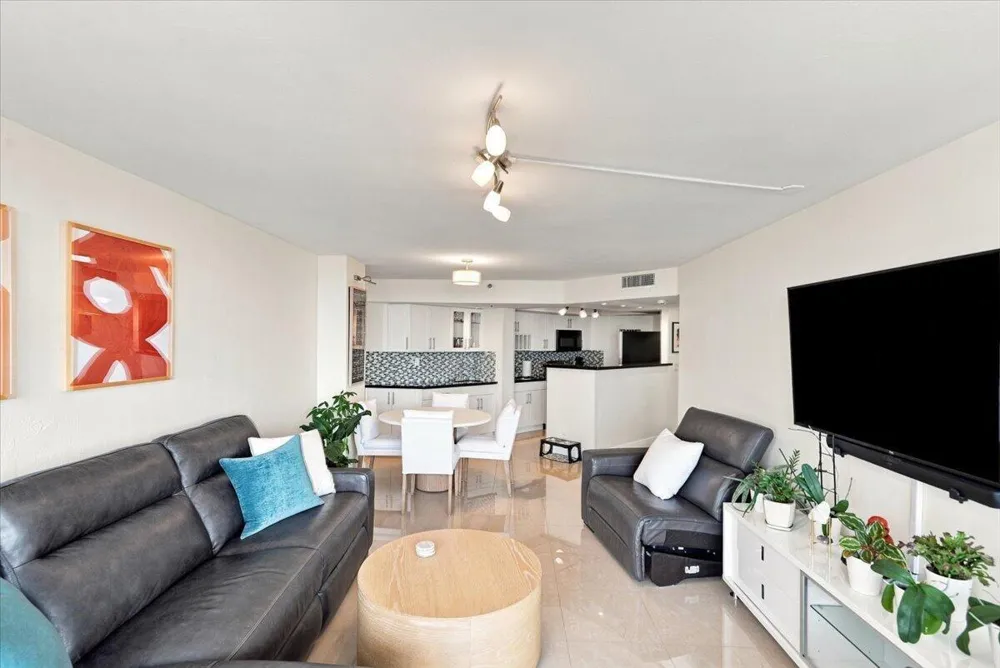 300 THREE ISLANDS BOULEVARD #312 Hallandale Beach, FL 33009