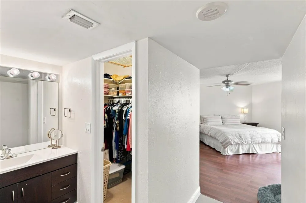 300 THREE ISLANDS BOULEVARD #312 Hallandale Beach, FL 33009