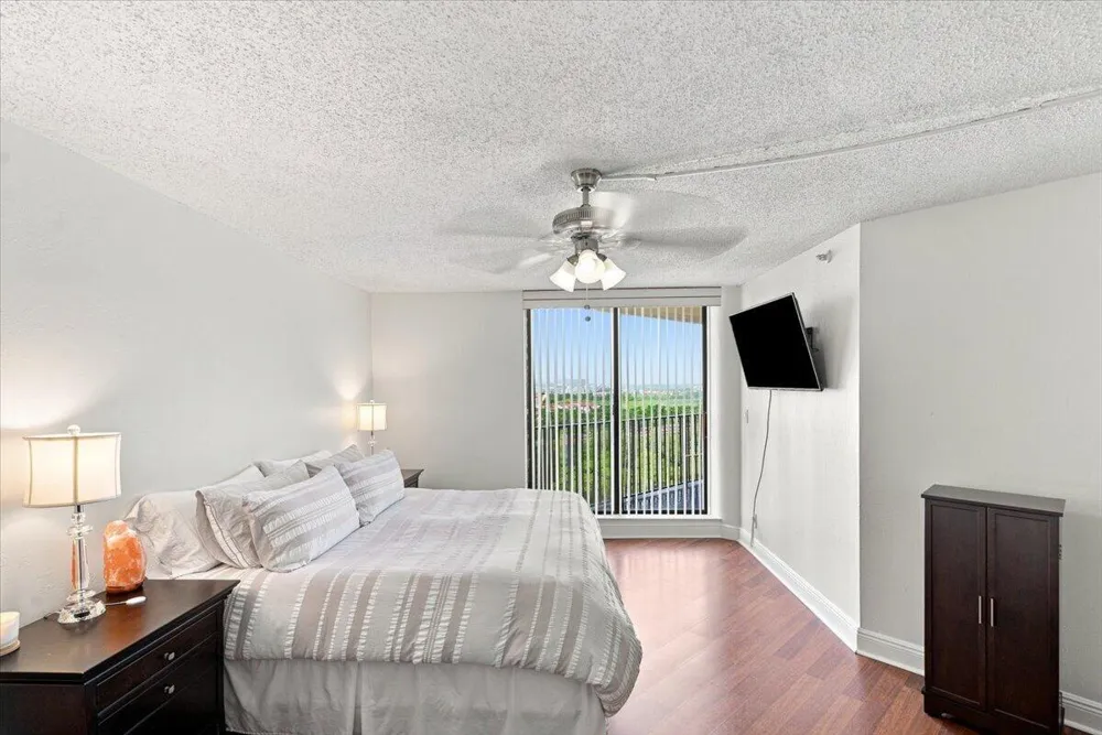300 THREE ISLANDS BOULEVARD #312 Hallandale Beach, FL 33009