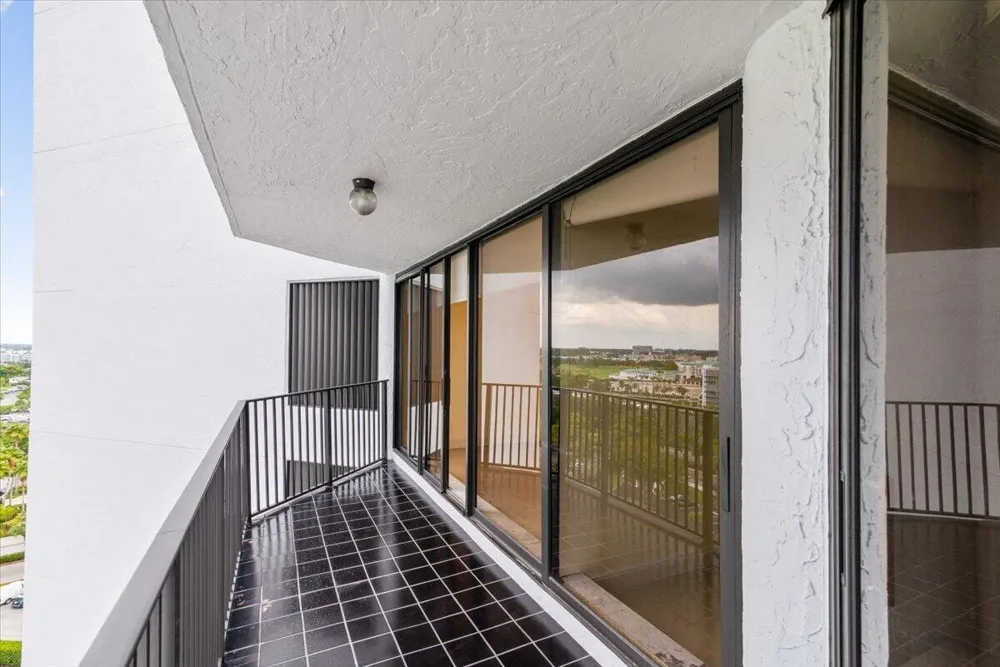 300 THREE ISLANDS BOULEVARD #312 Hallandale Beach, FL 33009