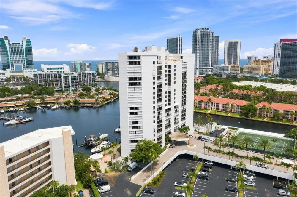 300 THREE ISLANDS BOULEVARD #312 Hallandale Beach, FL 33009