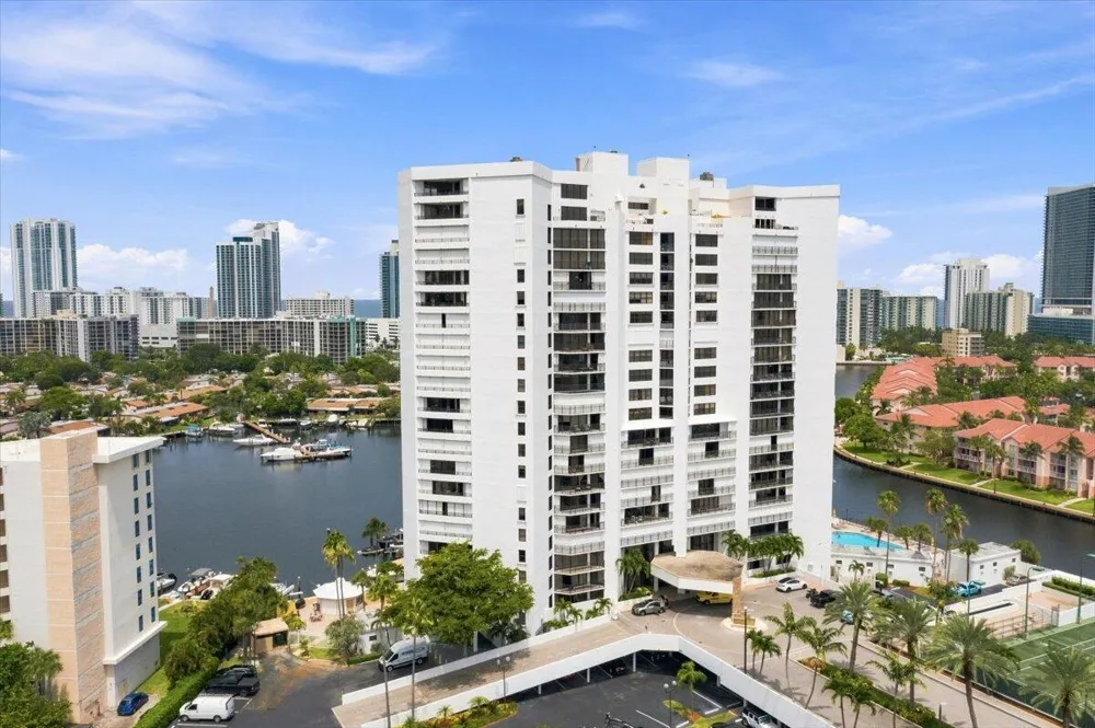 300 THREE ISLANDS BOULEVARD #312 Hallandale Beach, FL 33009