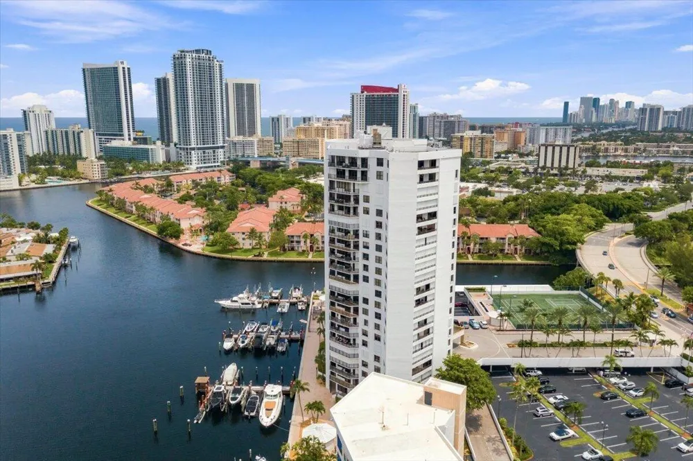 300 THREE ISLANDS BOULEVARD #312 Hallandale Beach, FL 33009