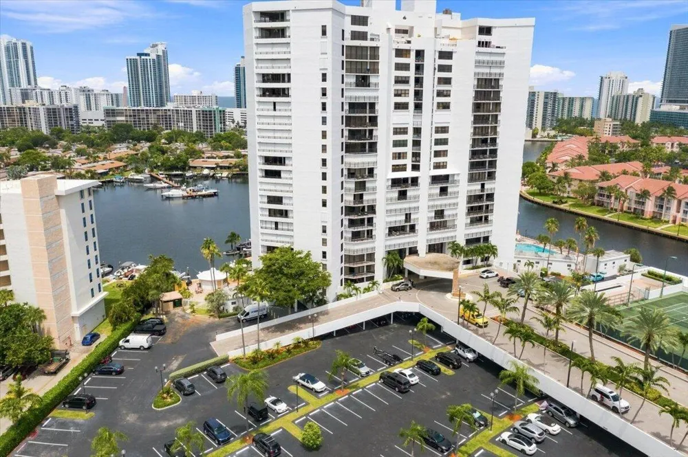 300 THREE ISLANDS BOULEVARD #312 Hallandale Beach, FL 33009