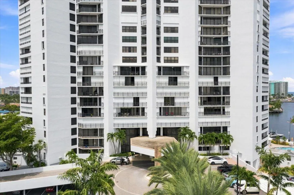 300 THREE ISLANDS BOULEVARD #312 Hallandale Beach, FL 33009