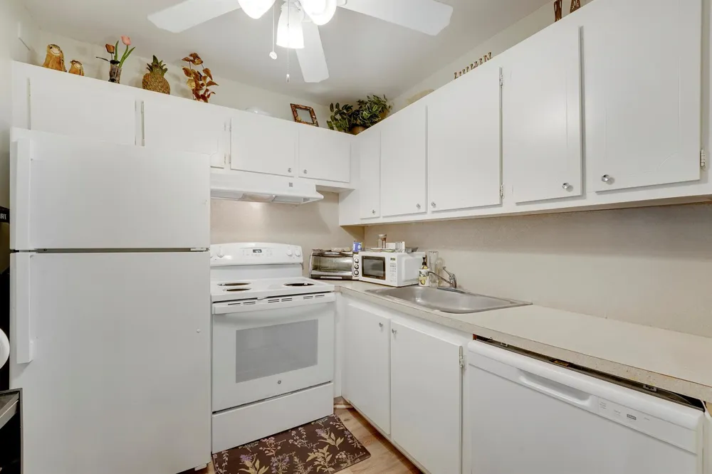 146 Mansfield D Boca Raton, FL 33434