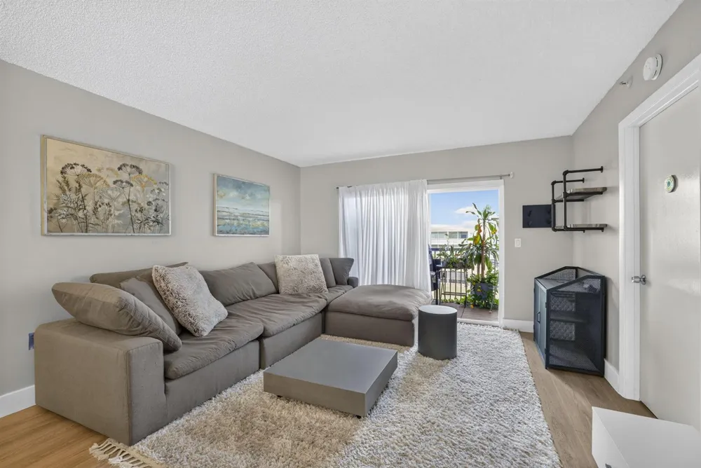 9537 Weldon Circle #405 Tamarac, FL 33321