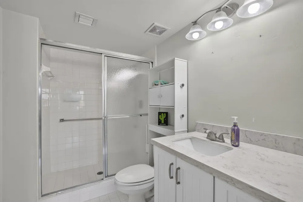 9537 Weldon Circle #405 Tamarac, FL 33321