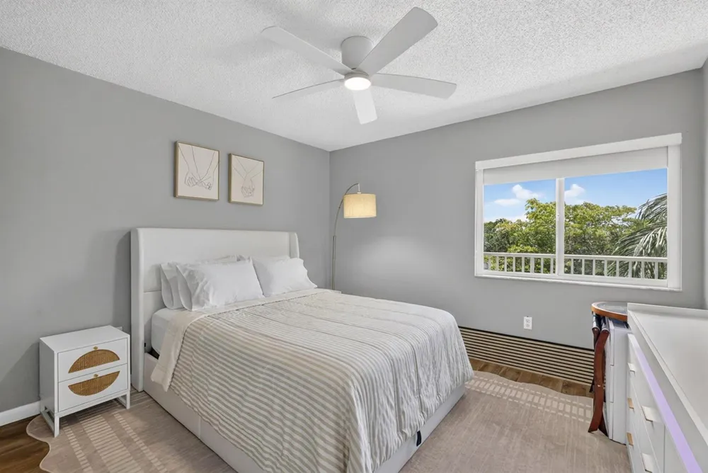 9537 Weldon Circle #405 Tamarac, FL 33321