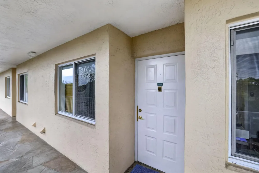 9537 Weldon Circle #405 Tamarac, FL 33321