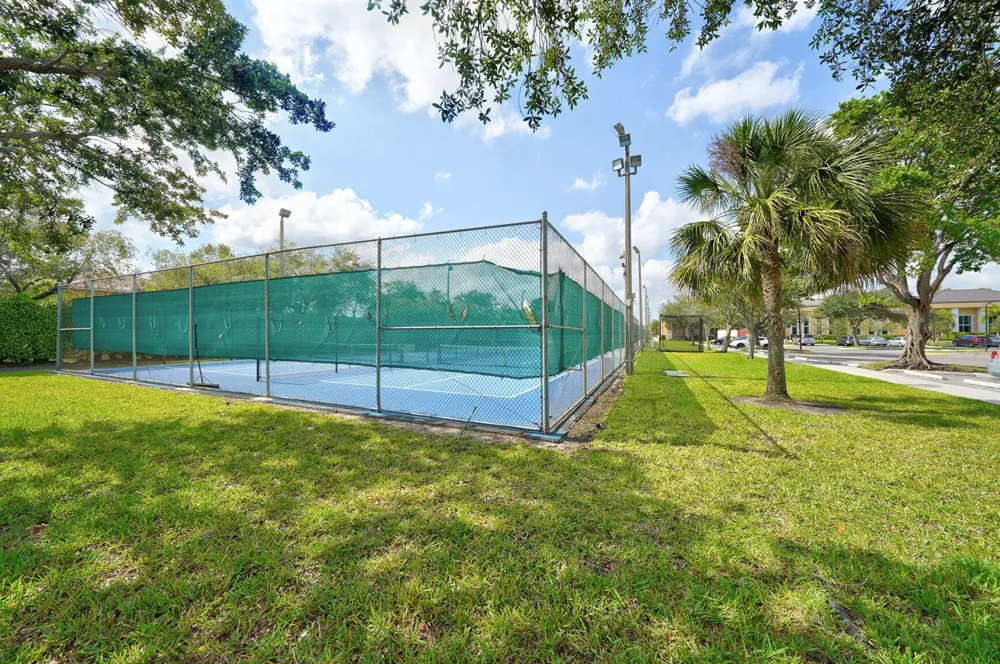9537 Weldon Circle #405 Tamarac, FL 33321