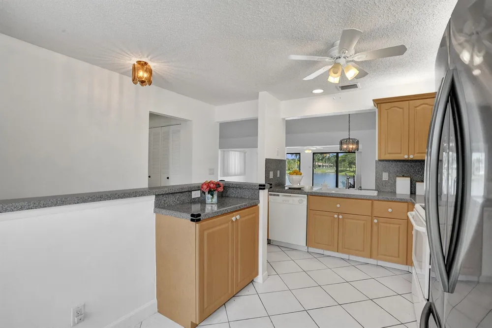 2129 SW 17TH CIRCLE Deerfield Beach, FL 33442