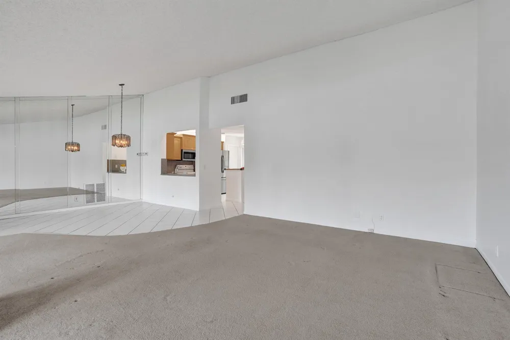 2129 SW 17TH CIRCLE Deerfield Beach, FL 33442