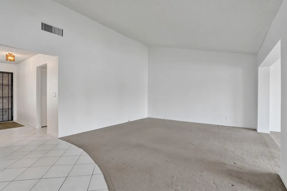 2129 SW 17TH CIRCLE Deerfield Beach, FL 33442