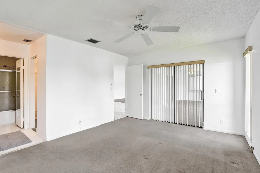 2129 SW 17TH CIRCLE Deerfield Beach, FL 33442