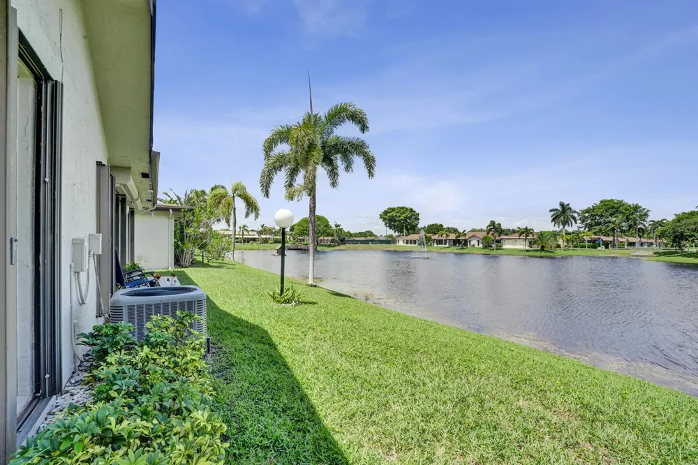 2129 SW 17TH CIRCLE Deerfield Beach, FL 33442