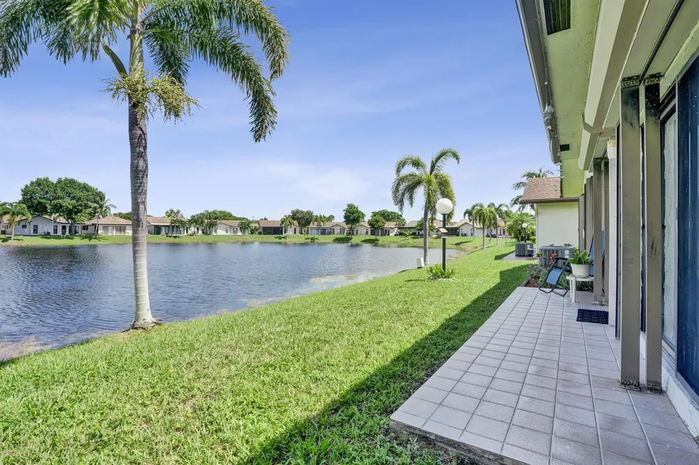 2129 SW 17TH CIRCLE Deerfield Beach, FL 33442