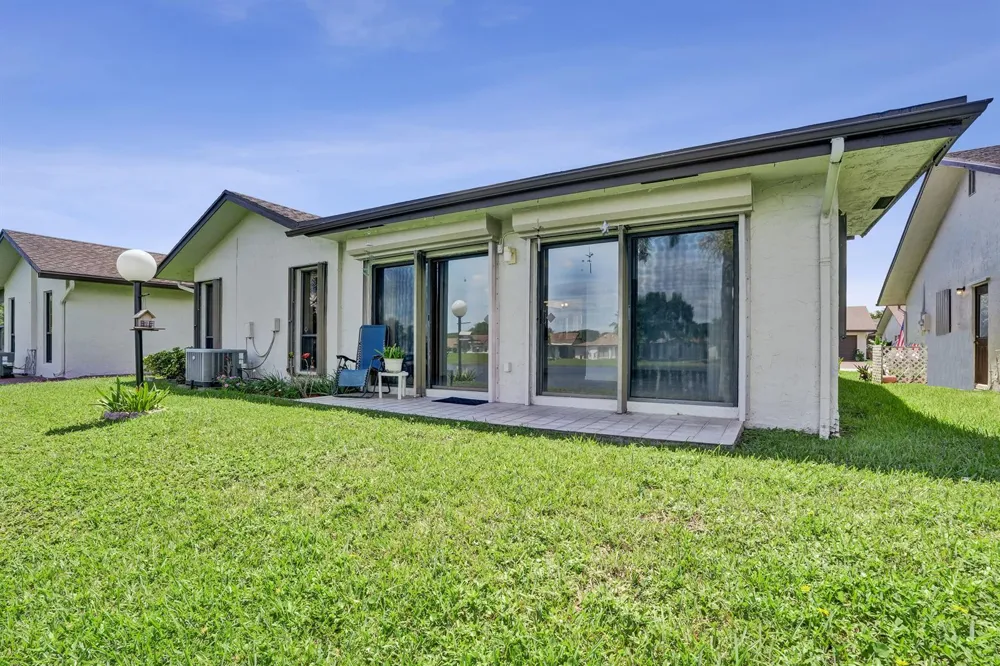 2129 SW 17TH CIRCLE Deerfield Beach, FL 33442