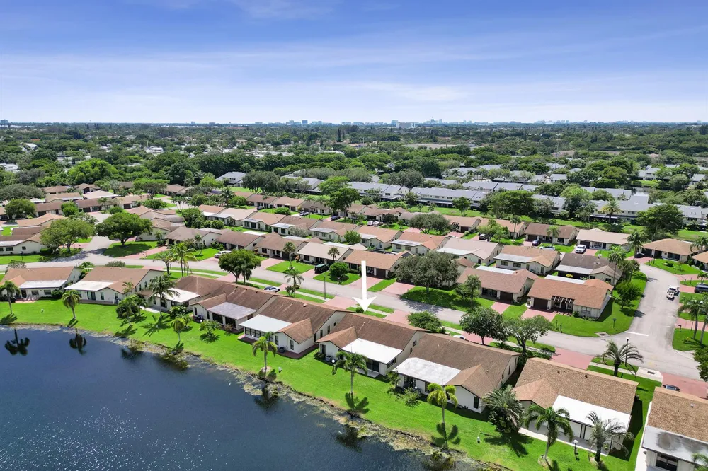 2129 SW 17TH CIRCLE Deerfield Beach, FL 33442