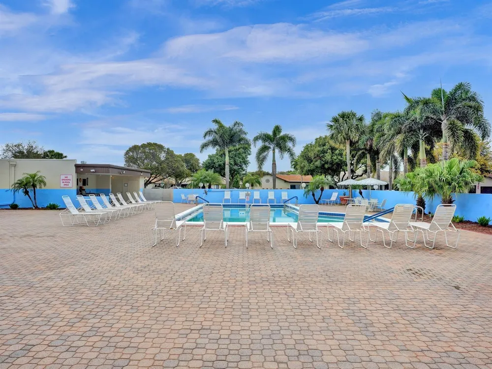 2129 SW 17TH CIRCLE Deerfield Beach, FL 33442