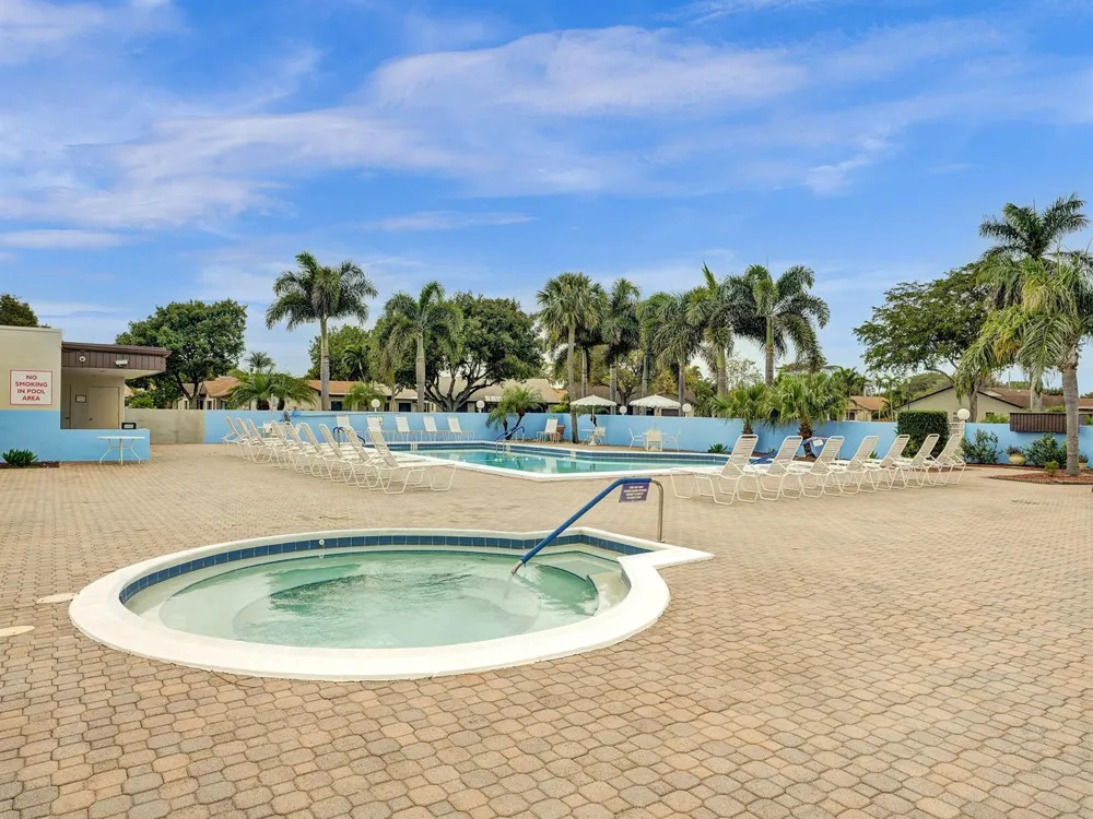 2129 SW 17TH CIRCLE Deerfield Beach, FL 33442