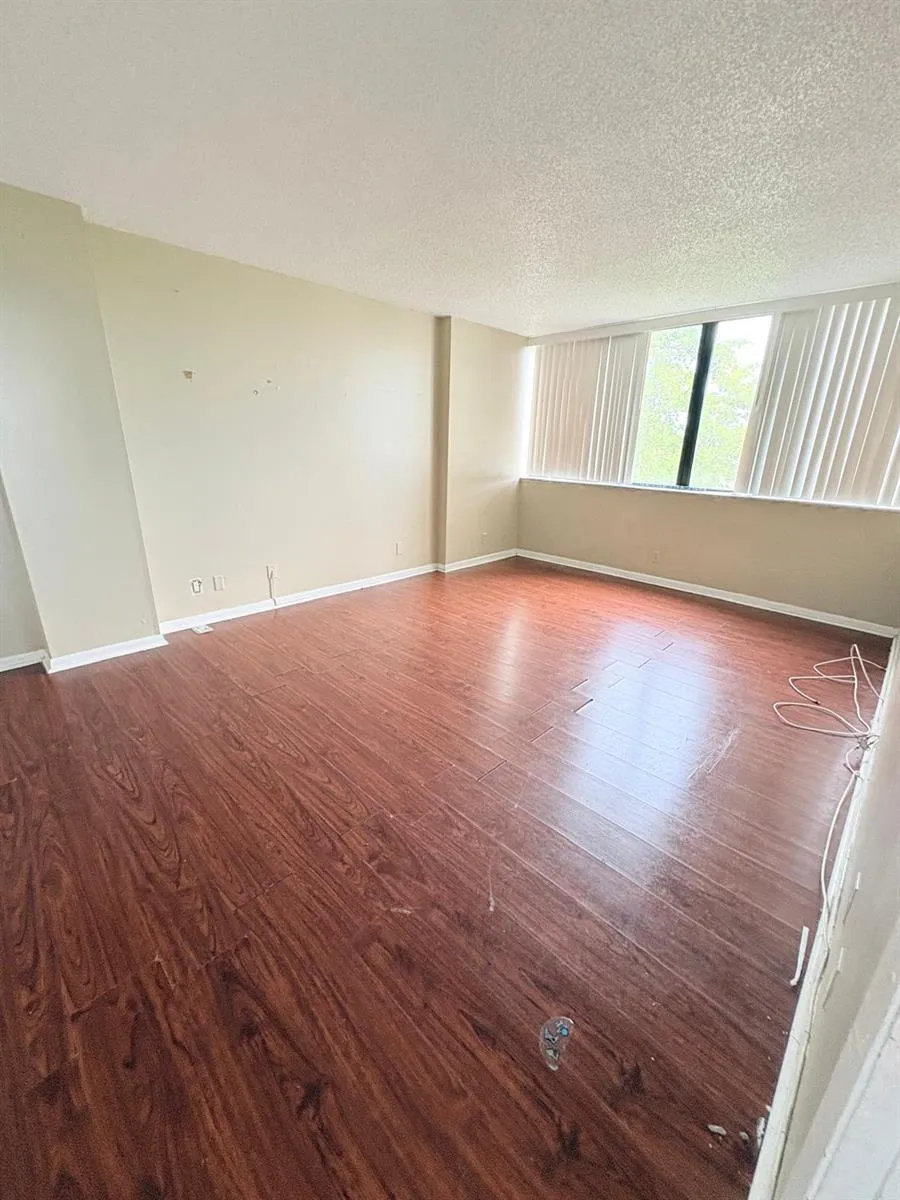 4222 INVERRARY BOULEVARD #4609 Lauderhill, FL 33319