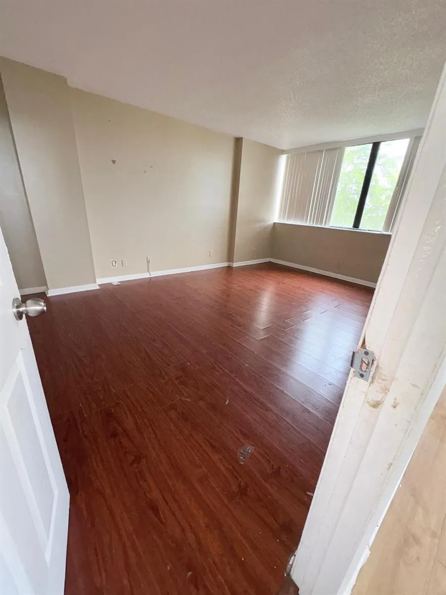 4222 INVERRARY BOULEVARD #4609 Lauderhill, FL 33319