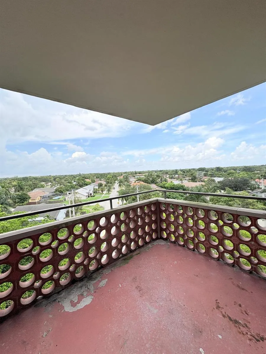 4222 INVERRARY BOULEVARD #4609 Lauderhill, FL 33319