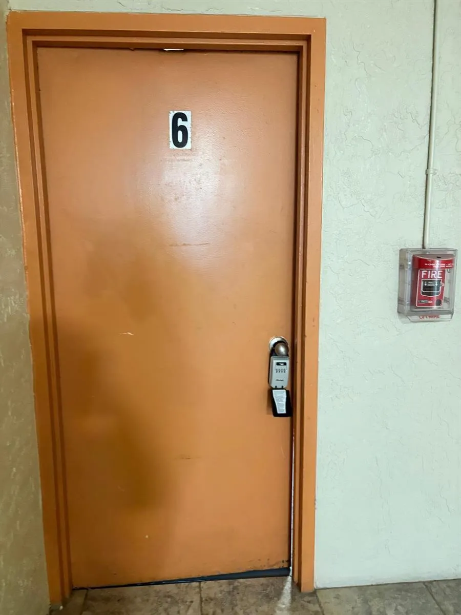 4222 INVERRARY BOULEVARD #4609 Lauderhill, FL 33319