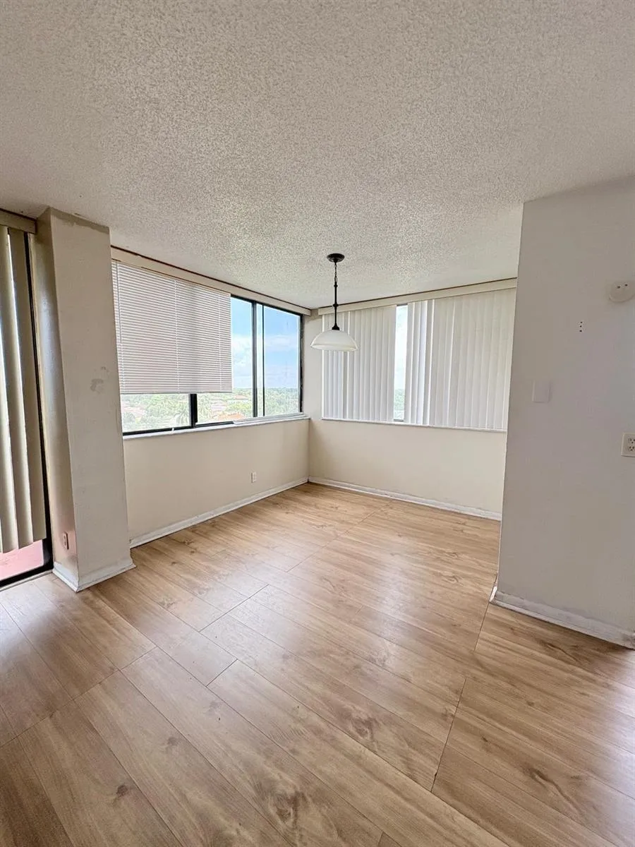 4222 INVERRARY BOULEVARD #4609 Lauderhill, FL 33319