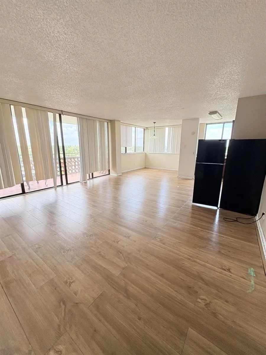 4222 INVERRARY BOULEVARD #4609 Lauderhill, FL 33319