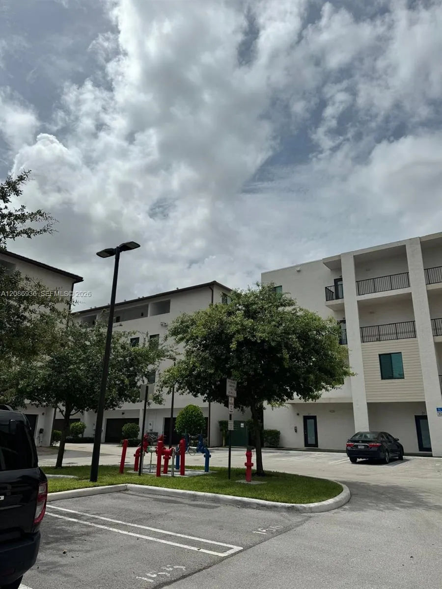 4725 NW 85th Ave #44 Doral, FL 33166