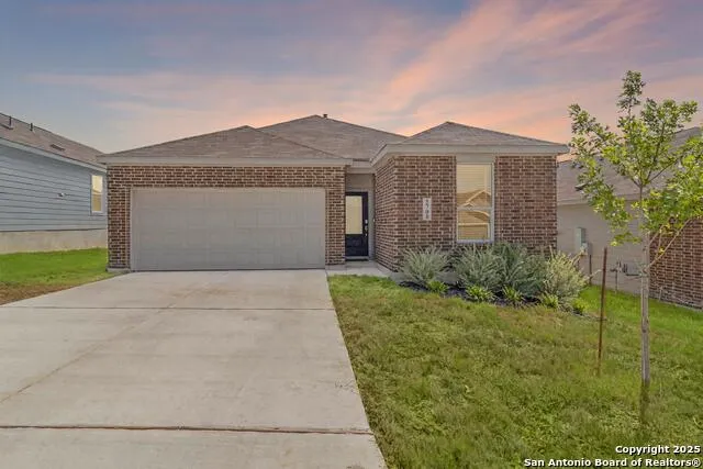 5708 Basil Chase St Hedwig, TX 78152